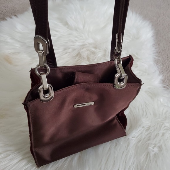 Guess Shoulder Bag in brown - Picture 3 of 4